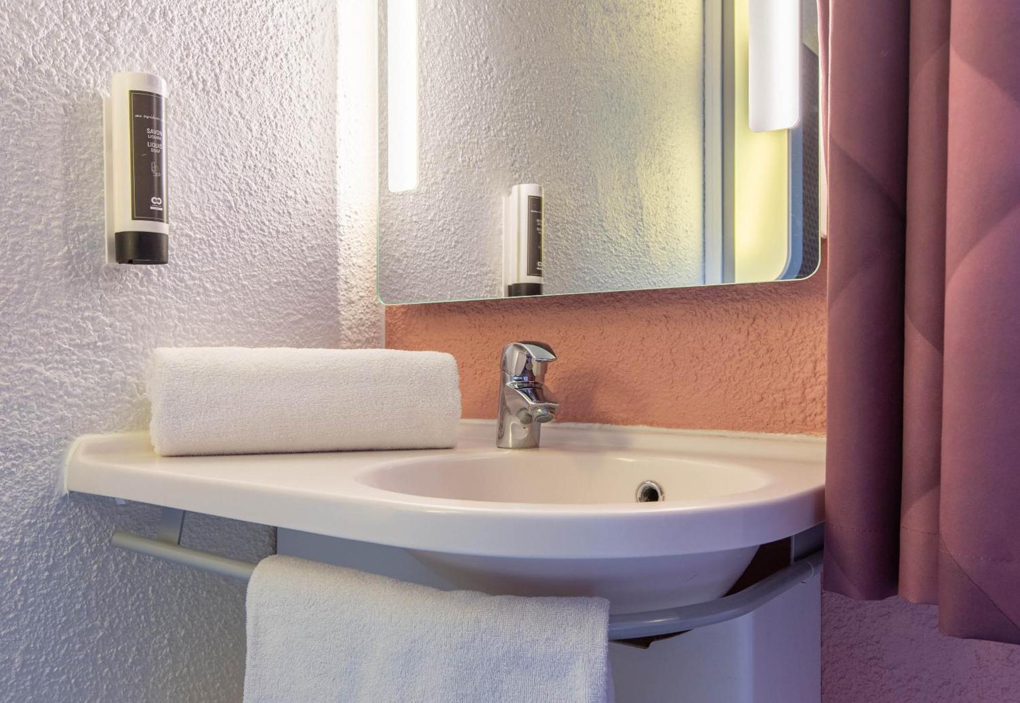 Hotel Chateauroux A20 L'occitane
